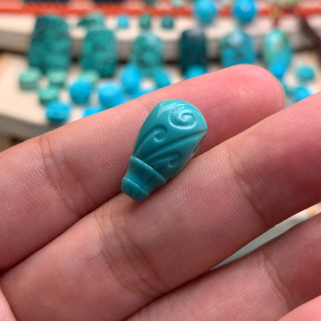 未镶嵌绿松石珠宝奇石