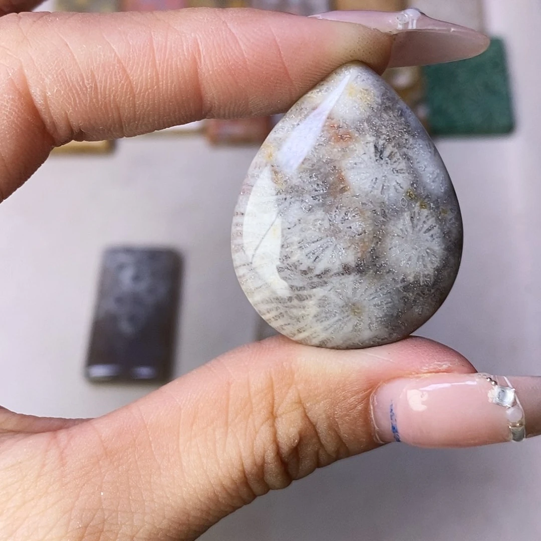 硅化玉颈饰合金用****3