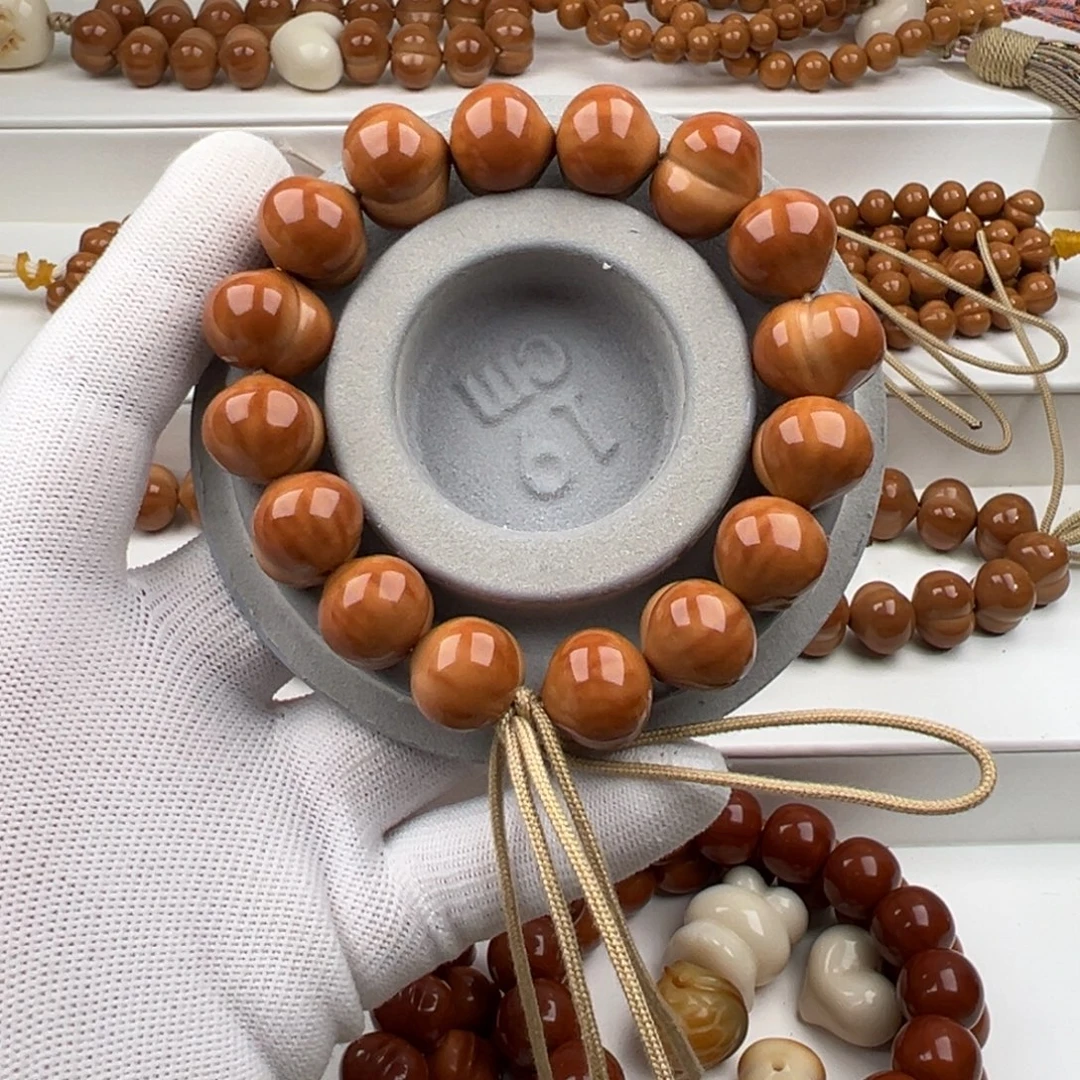 幸****手串猴头核桃大屁桃