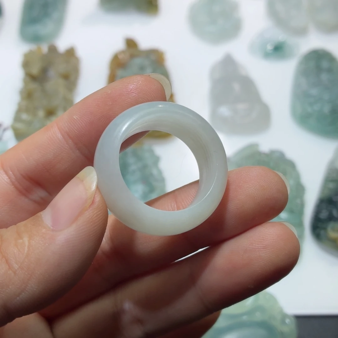 定制翡翠未镶嵌毛货