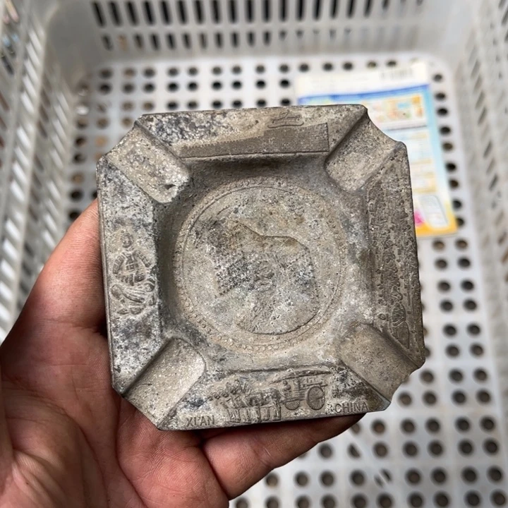 用***7瓷摆件20250918哦哦