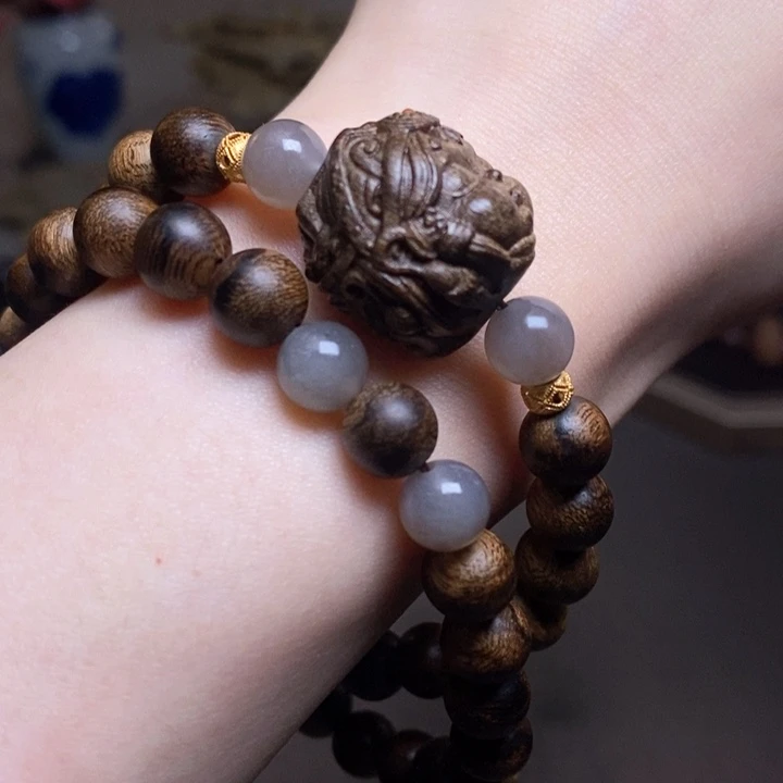 沉香手串越南芽庄黄棋瘤疤0.8+扎基沉香木雕配饰