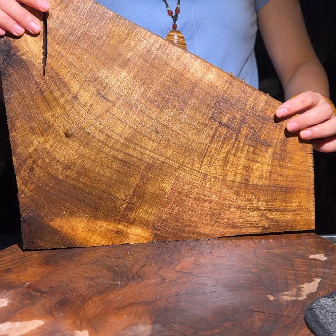 金丝楠一****寞：：333344445