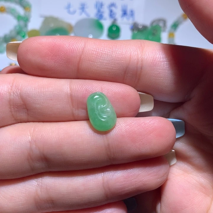 翡翠未镶嵌颈饰无镶嵌17