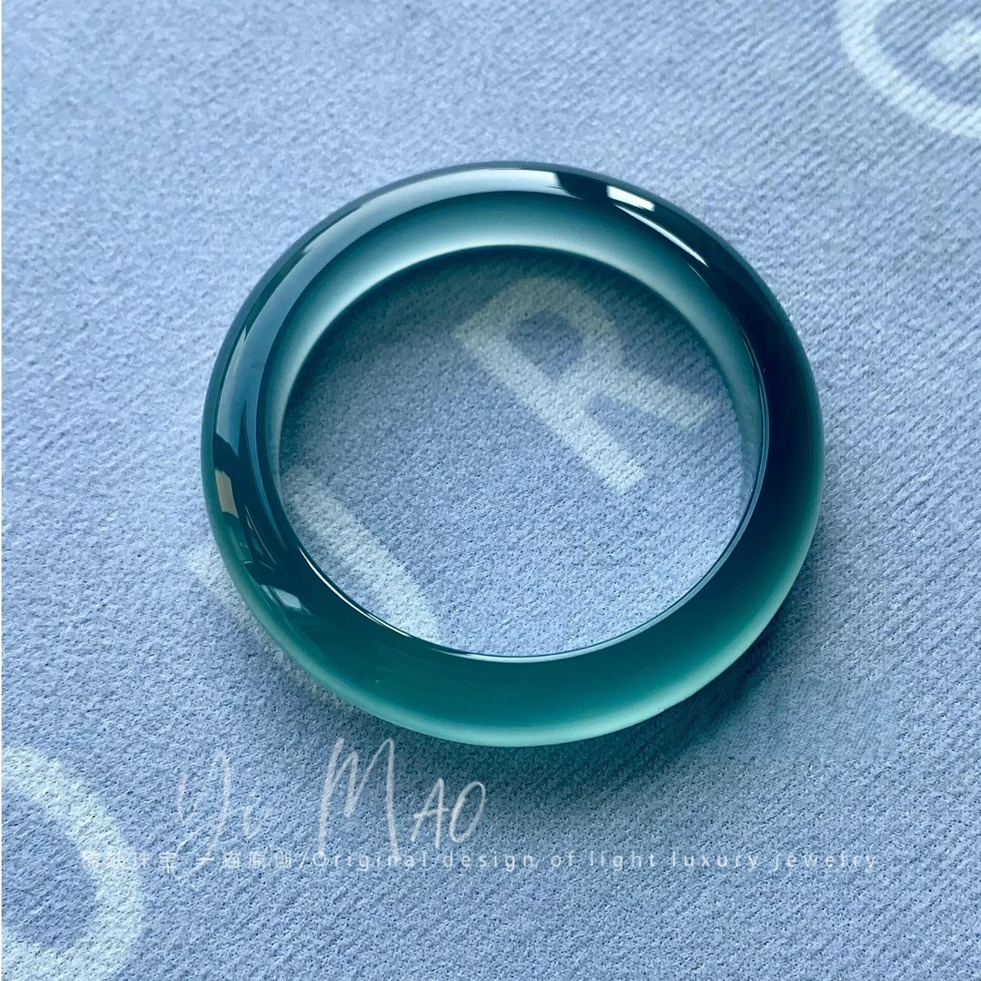 正品天然玛瑙清冷蓝水玛瑙手镯库里蓝冰透玉髓高档气质多样性发一