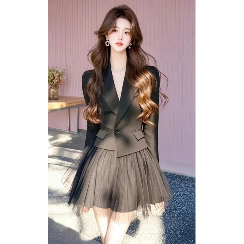 超火春装高级感漂亮独特减龄气质黑色上衣网纱裙子套装2025早春款