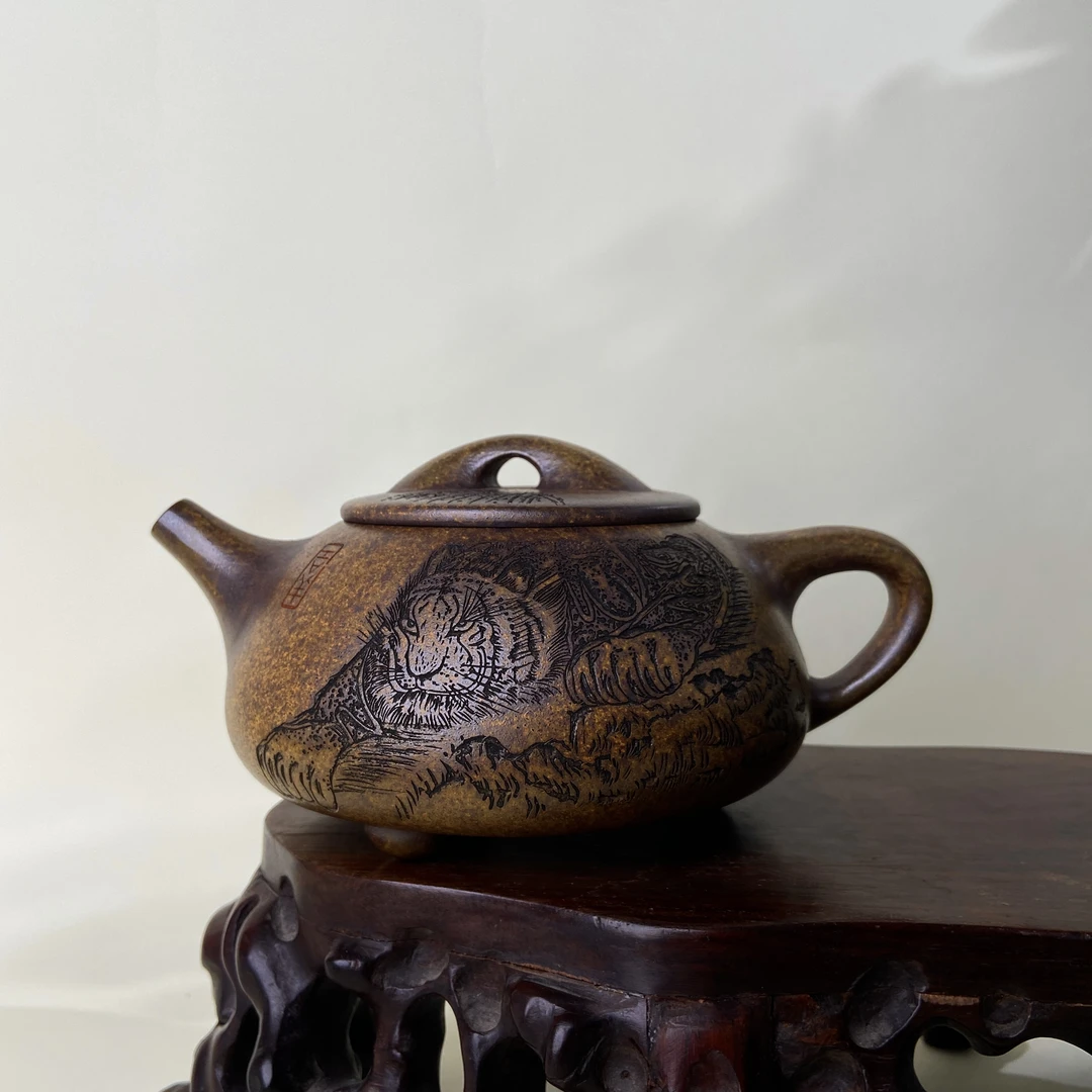 宜兴手工紫砂陶 （王燕）茶壶GPQ4418-3