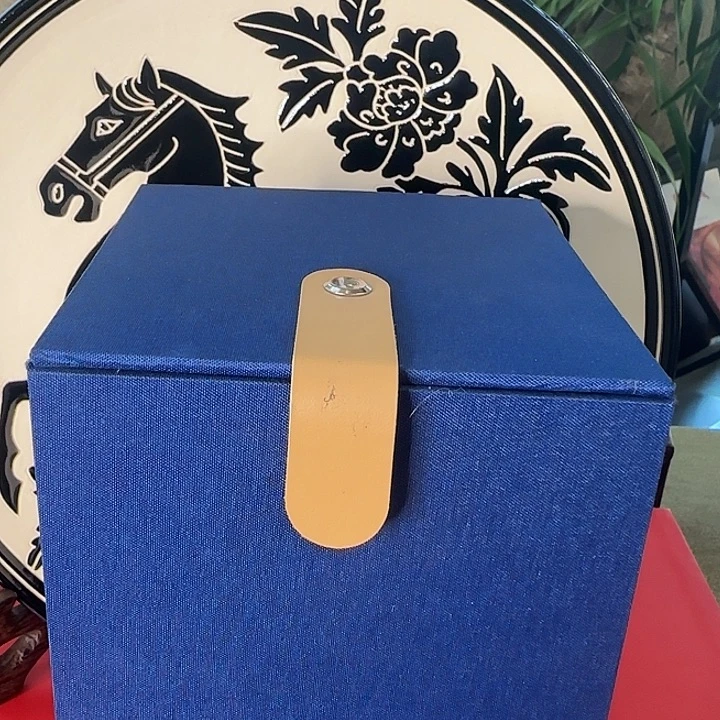 其他两个单杯空盒➕两个手提袋