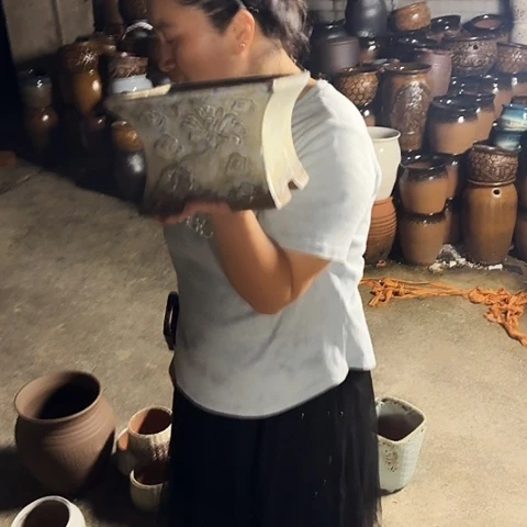 25口15高瑕疵一个盆子
