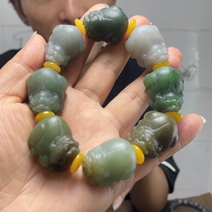 未镶嵌和田玉挂件