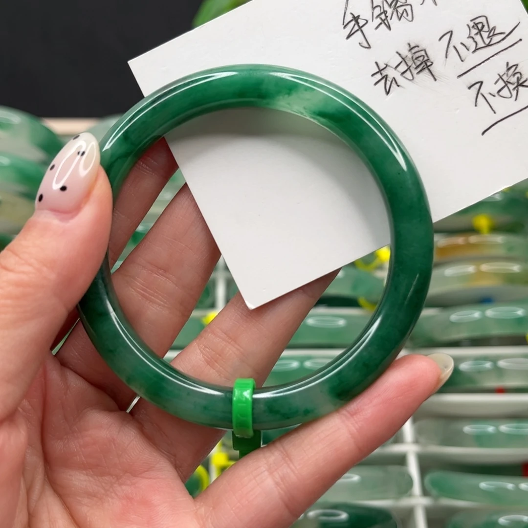 石英质玉未镶嵌手镯非洲翠