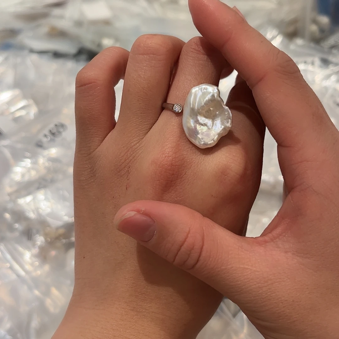 淡水珍珠耳饰合金