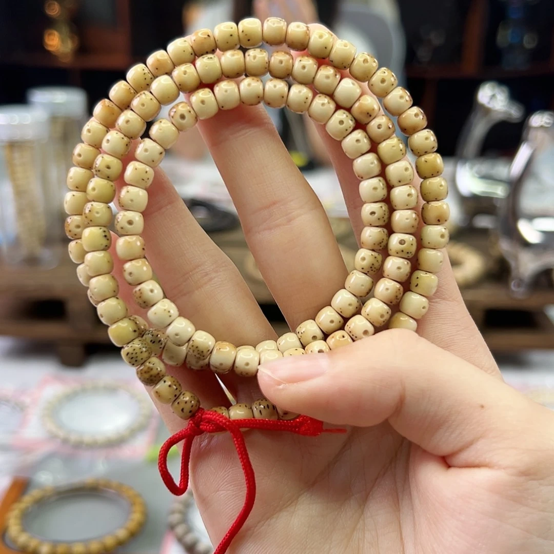 星月菩提吊坠Ll.6x5大通体 火烧云 瓷感好