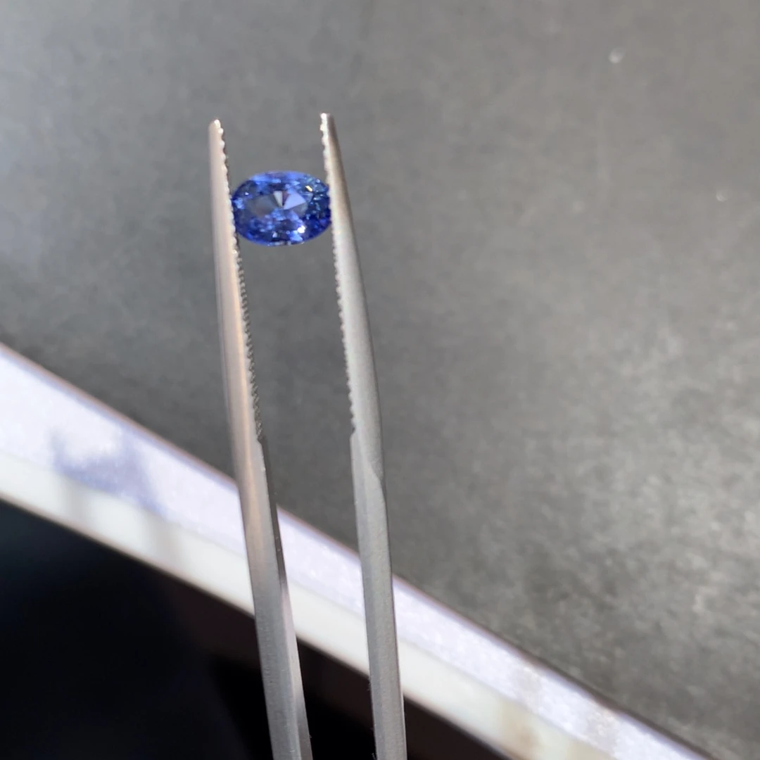 蓝宝石裸石1.1克拉