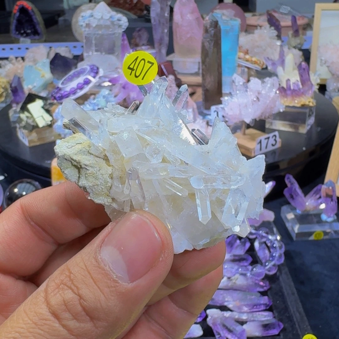 未镶嵌水晶珠宝半成品