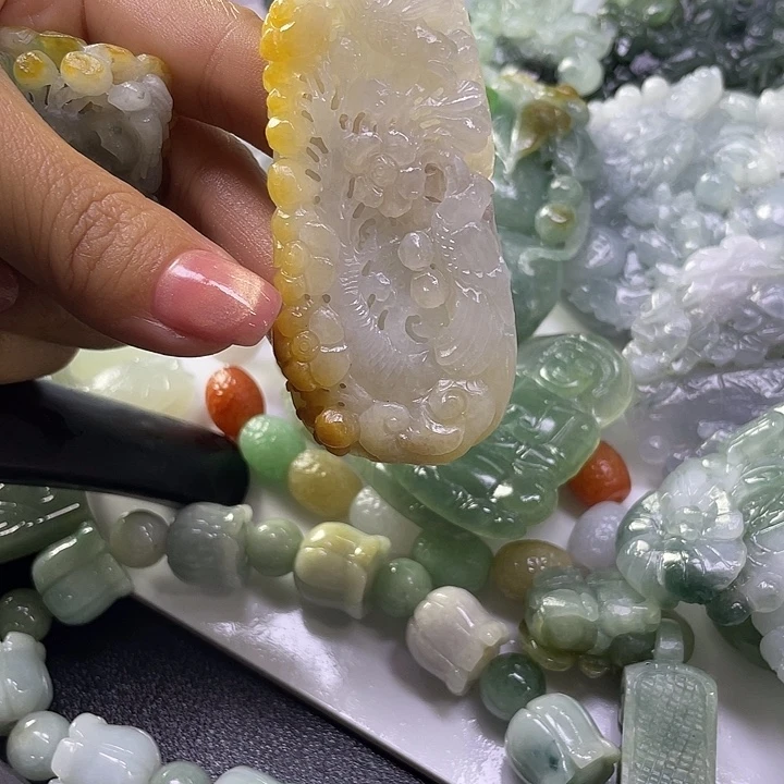自***乐未镶嵌定制翡翠毛货14