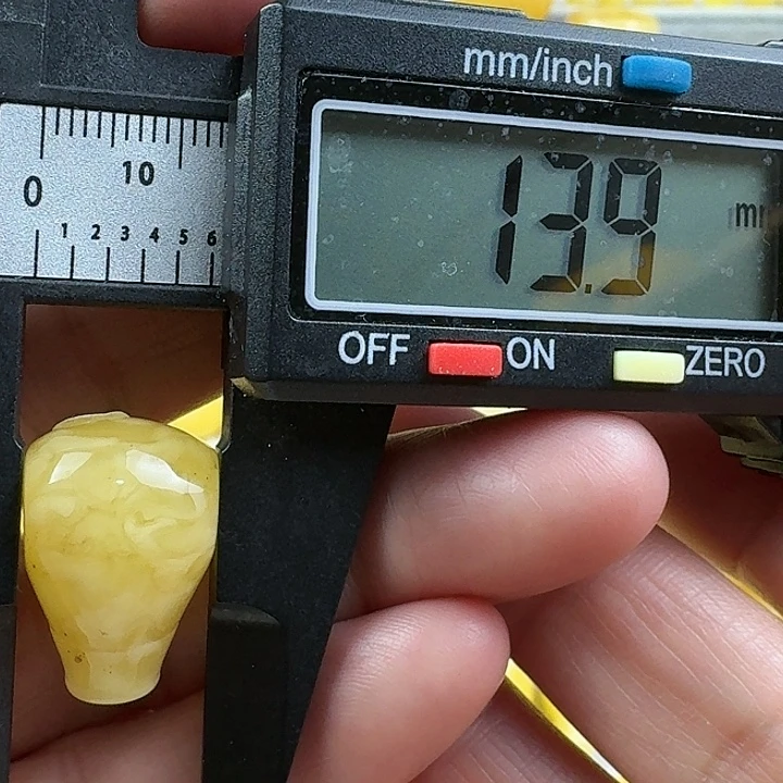 蜜蜡未镶嵌裸石53杂