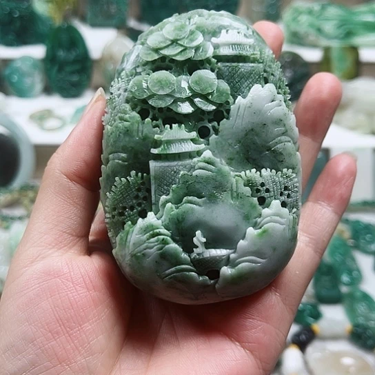 独山玉未镶嵌吊坠