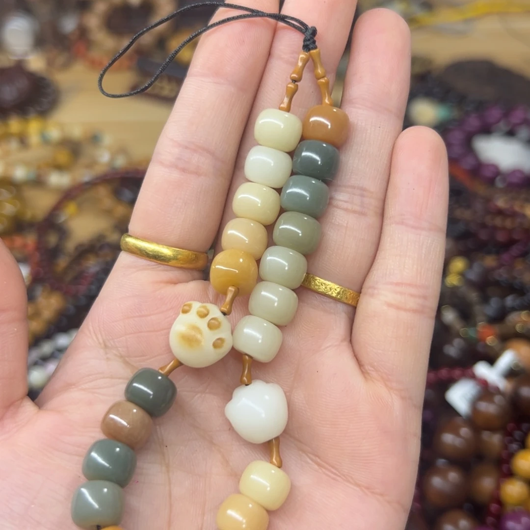 维腊木（绿檀）无事牌