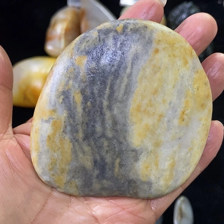 未镶嵌和田玉（糖玉）挂件