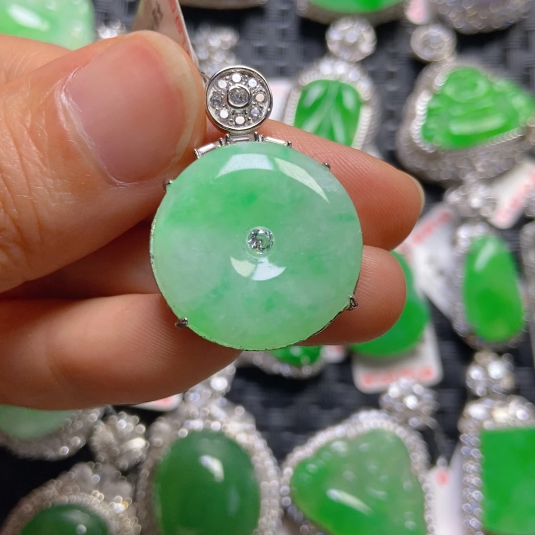 翡翠银S925镶嵌颈饰平安扣吊坠