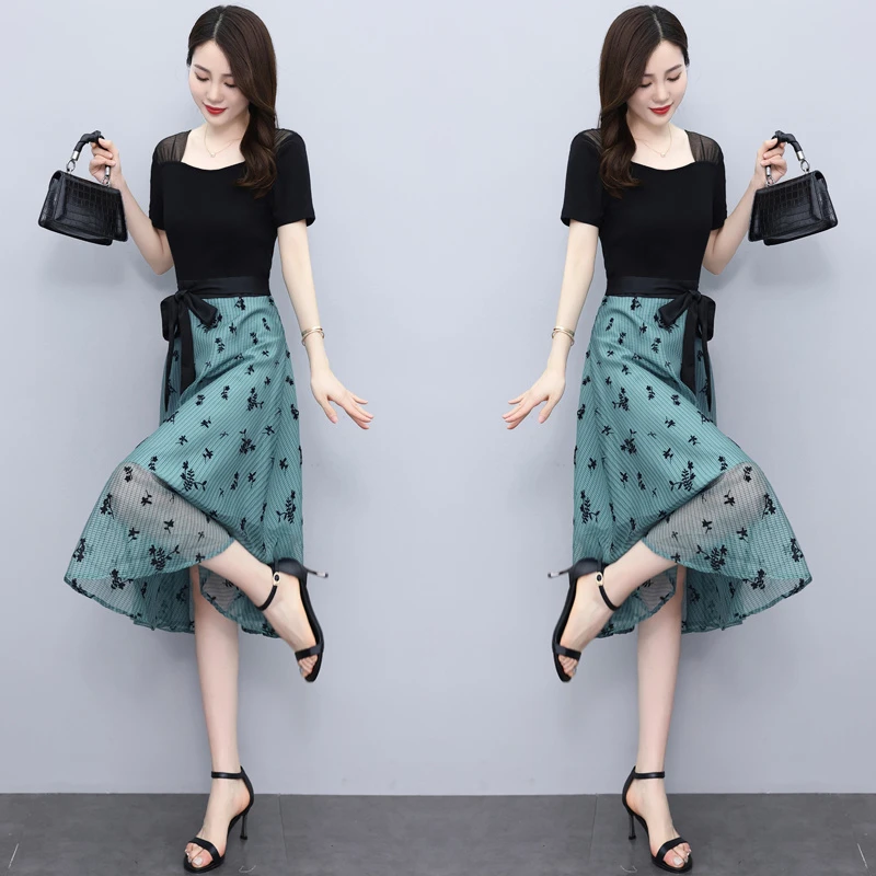 方领A字裙夏季名媛风刺绣连衣裙高腰减龄连衣裙印花