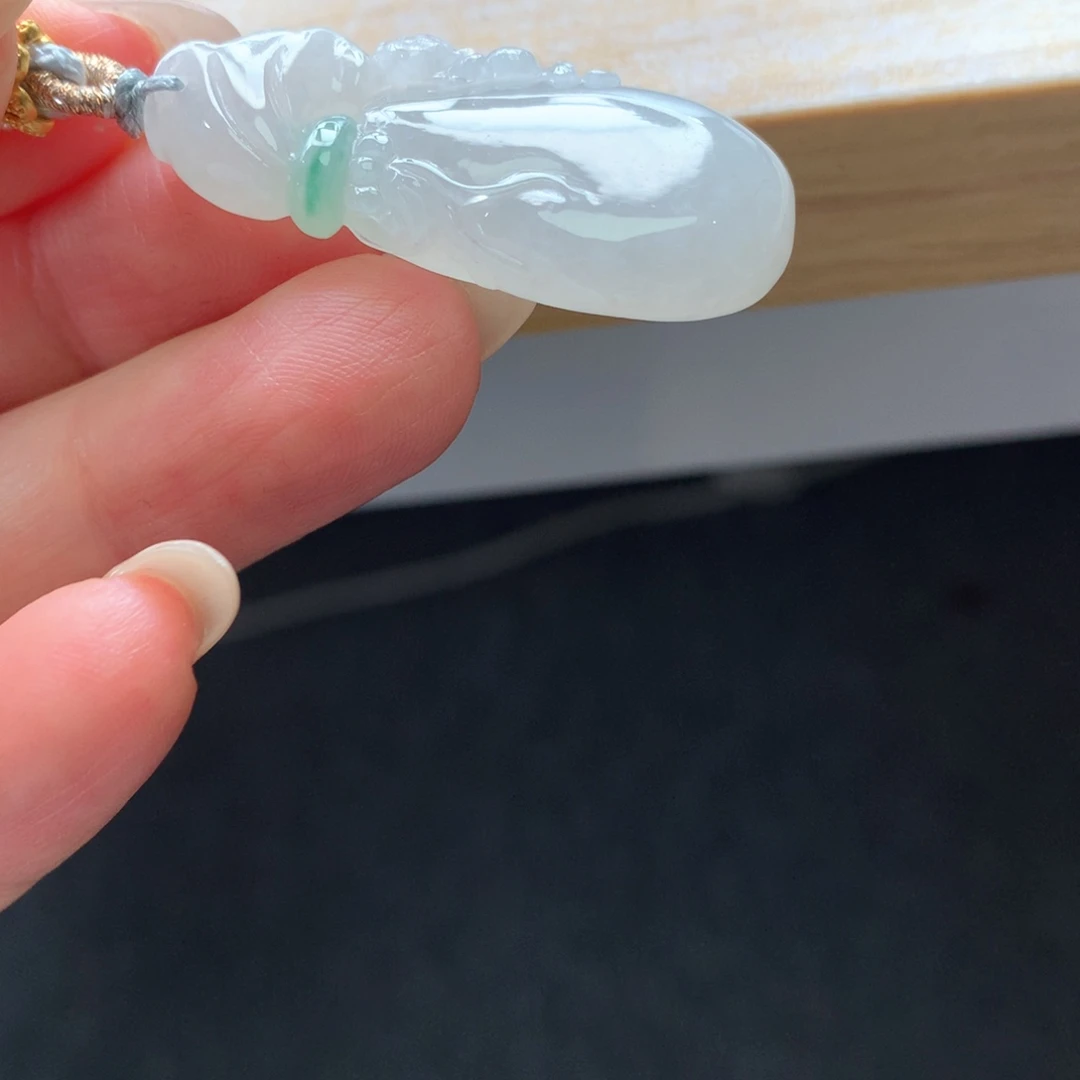 翡翠未镶嵌颈饰吊坠