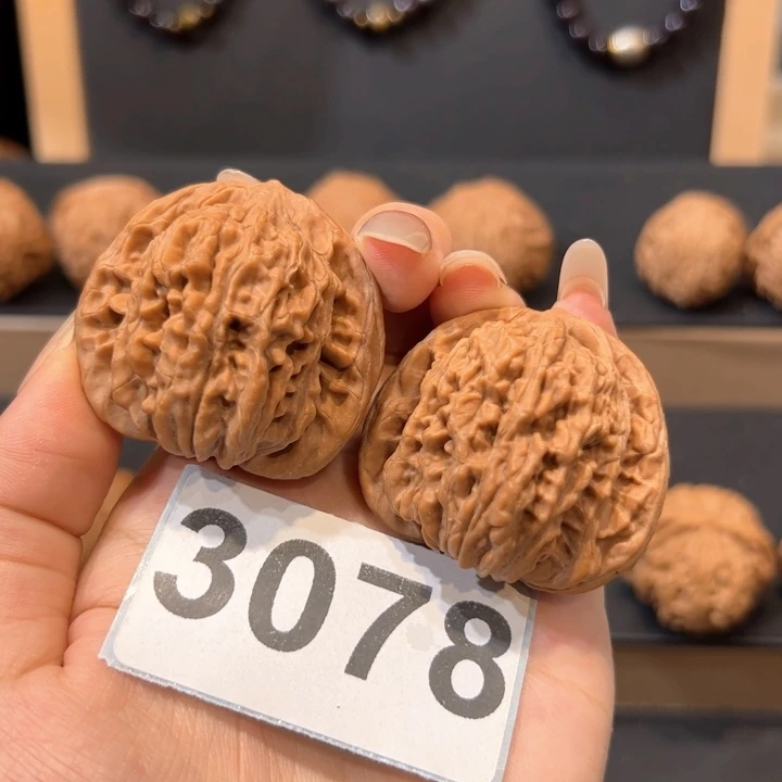 吊坠桃核42全品四座楼狮子头