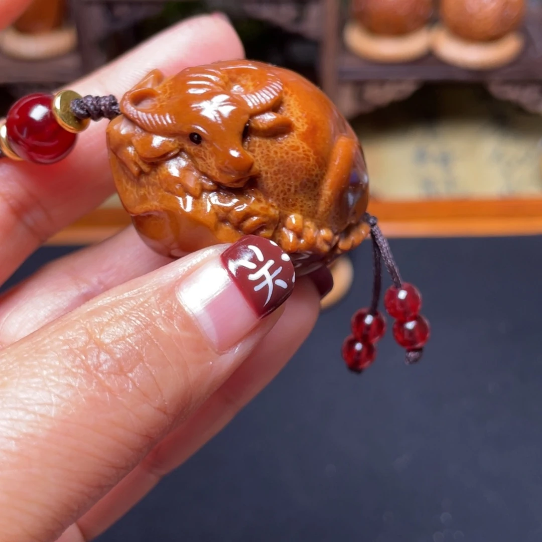 橄榄核吊坠牛掰穿配