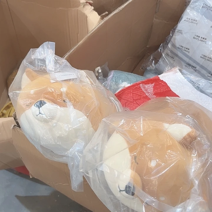 狗狗玩偶抱枕