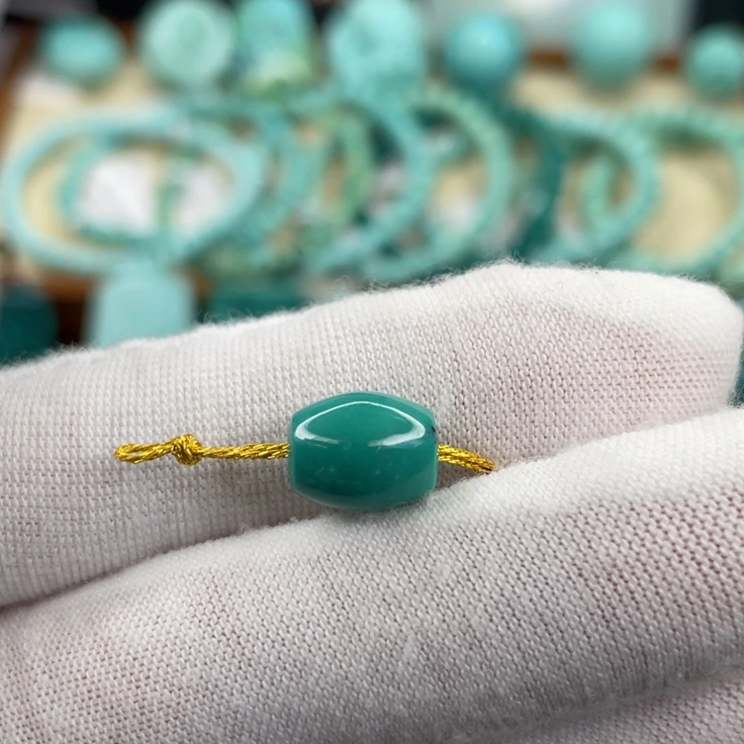 绿松石未镶嵌挂件