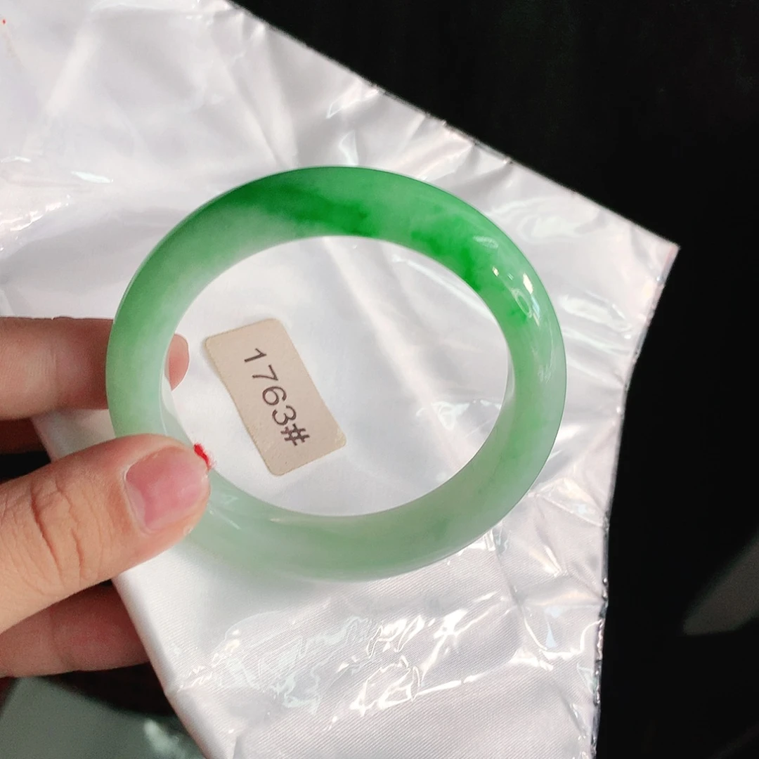 未镶嵌手镯翡翠L**a1763