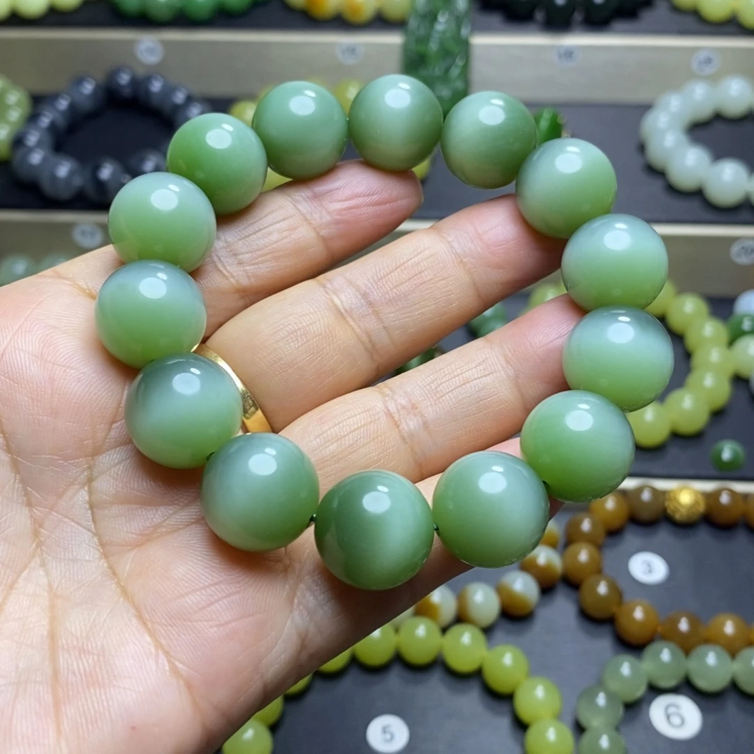 和田玉未镶嵌手串