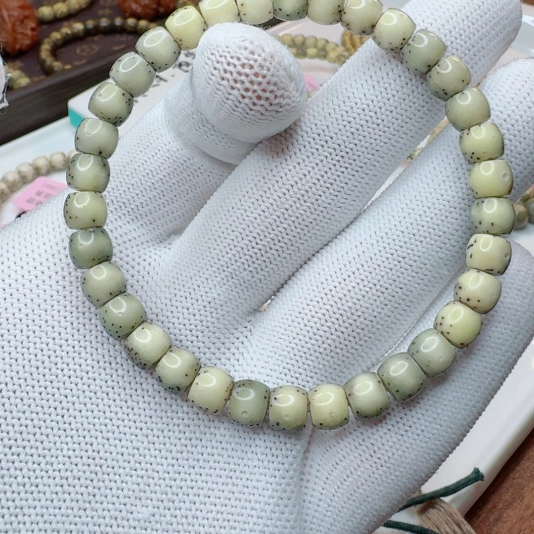 星月菩提吊坠7x6 通体直切