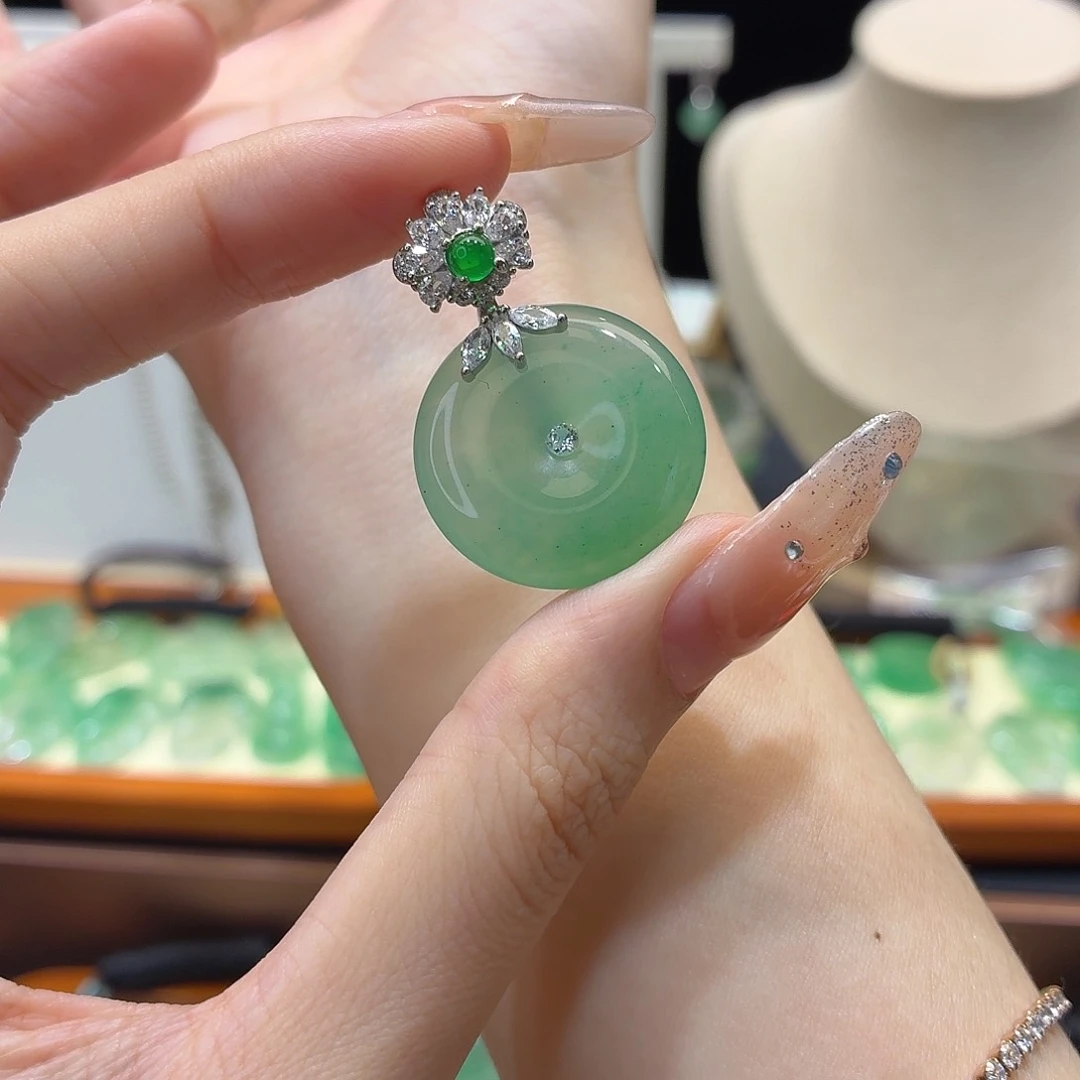 石英质玉银S925镶嵌颈饰好**.