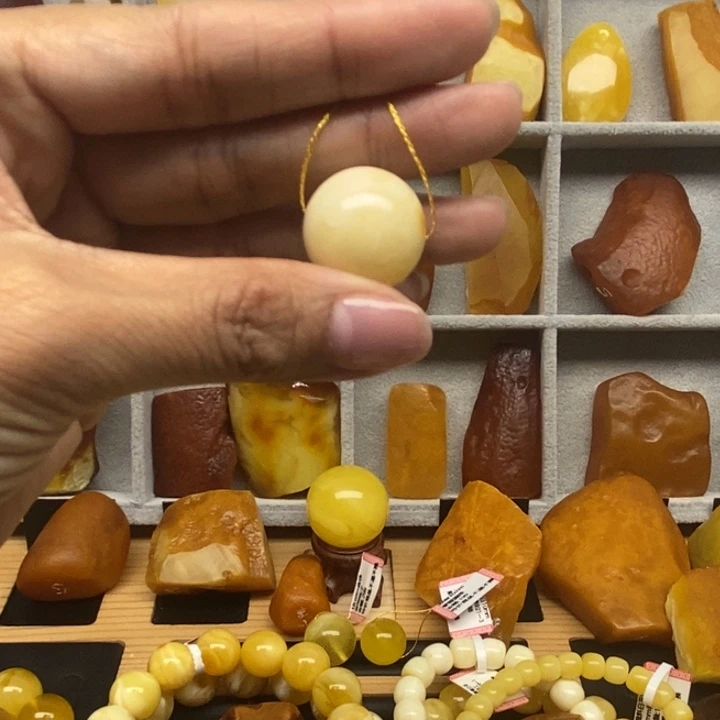 琥珀未镶嵌裸石原石