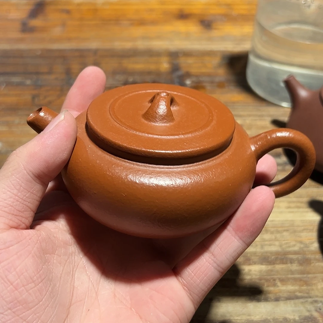 茶壶紫砂紫砂的味道很