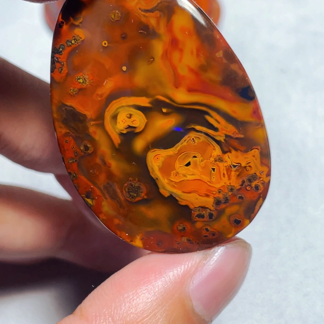 独***飞玛瑙/玉髓玛瑙未镶嵌