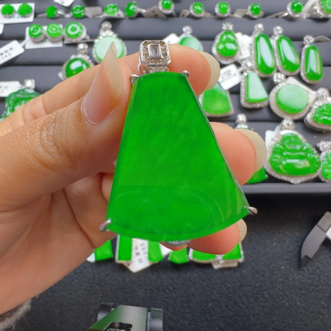 翡翠银S925镶嵌颈饰