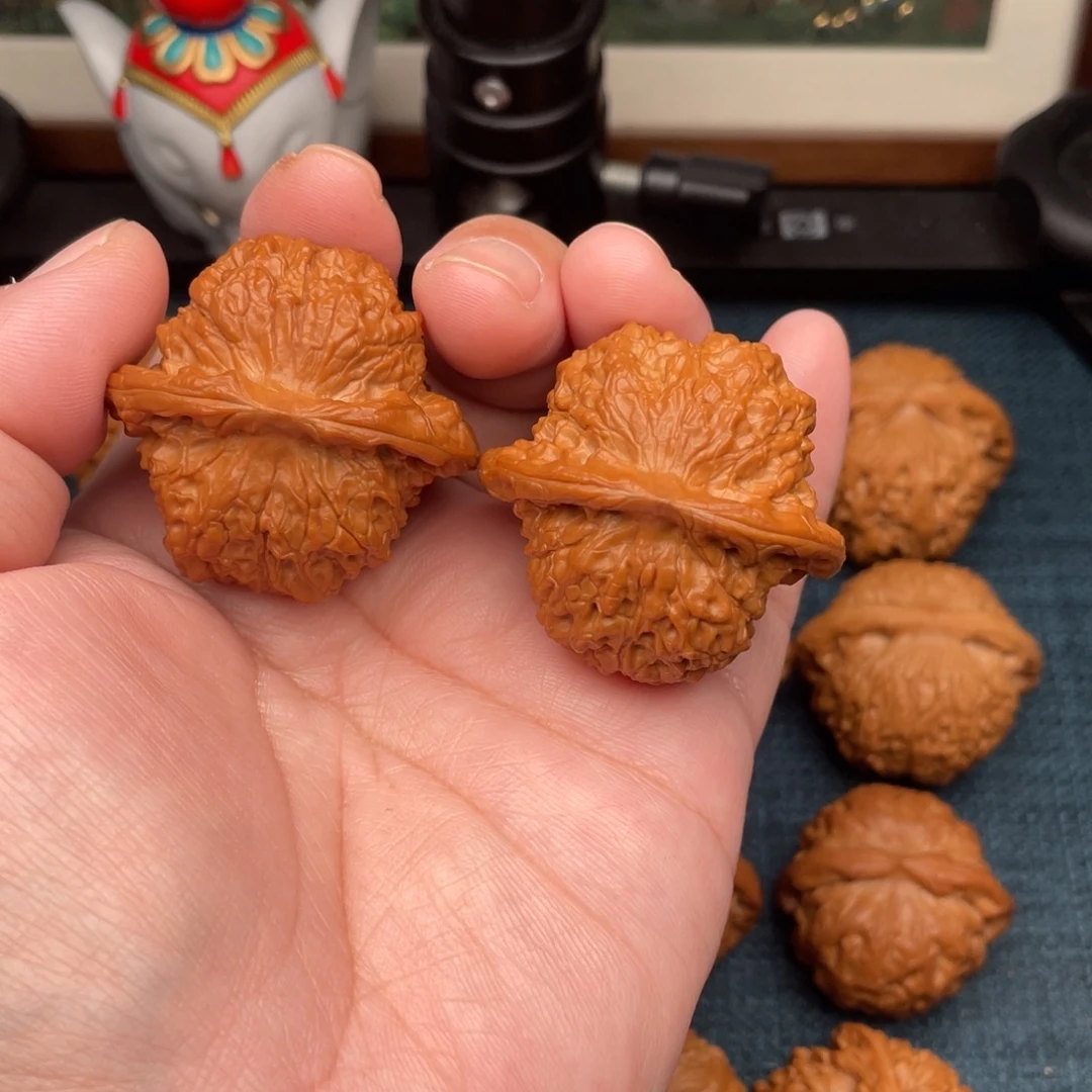 文玩核桃把件全品凹底血麒麟41