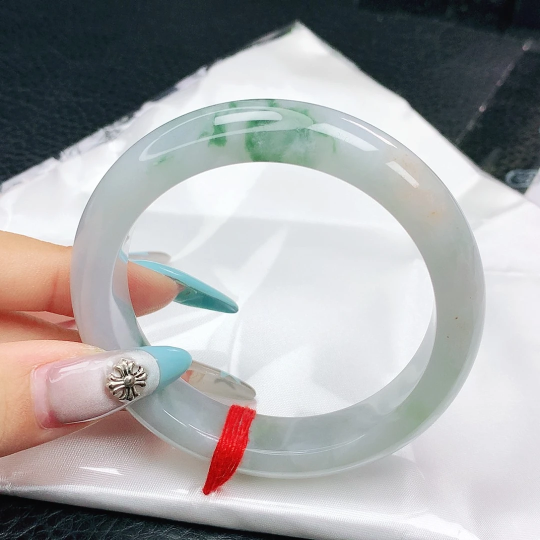 翡翠手镯未镶嵌翡翠55.5飘绿花带洒金正圈