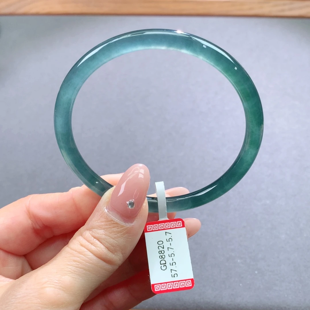 翡翠手镯未镶嵌天然翡翠手镯叮当镯