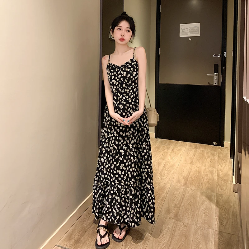 碎花丝绒亮片吊带裙吊带吊带裙设计感法式外穿连衣裙显瘦时尚复古