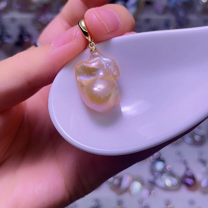 颈饰淡水珍珠合金21