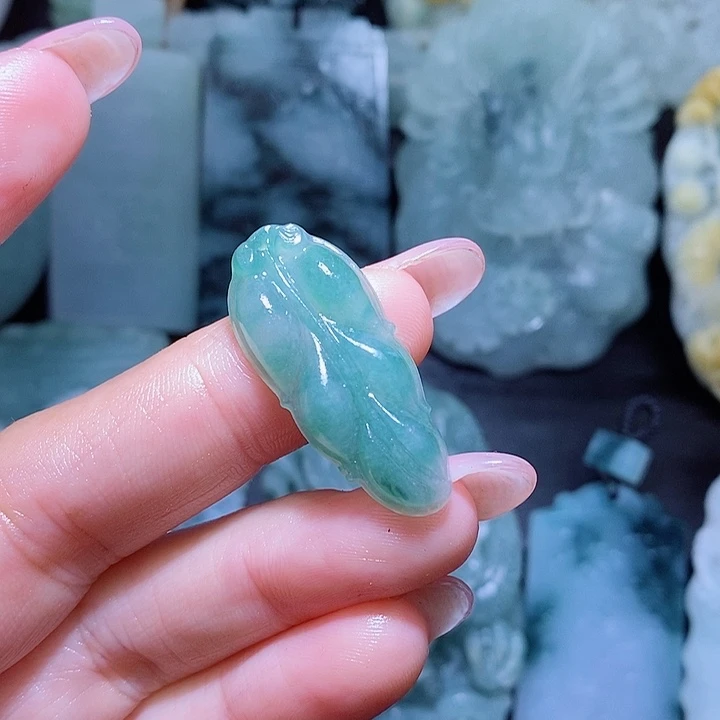 定制翡翠未镶嵌翡翠