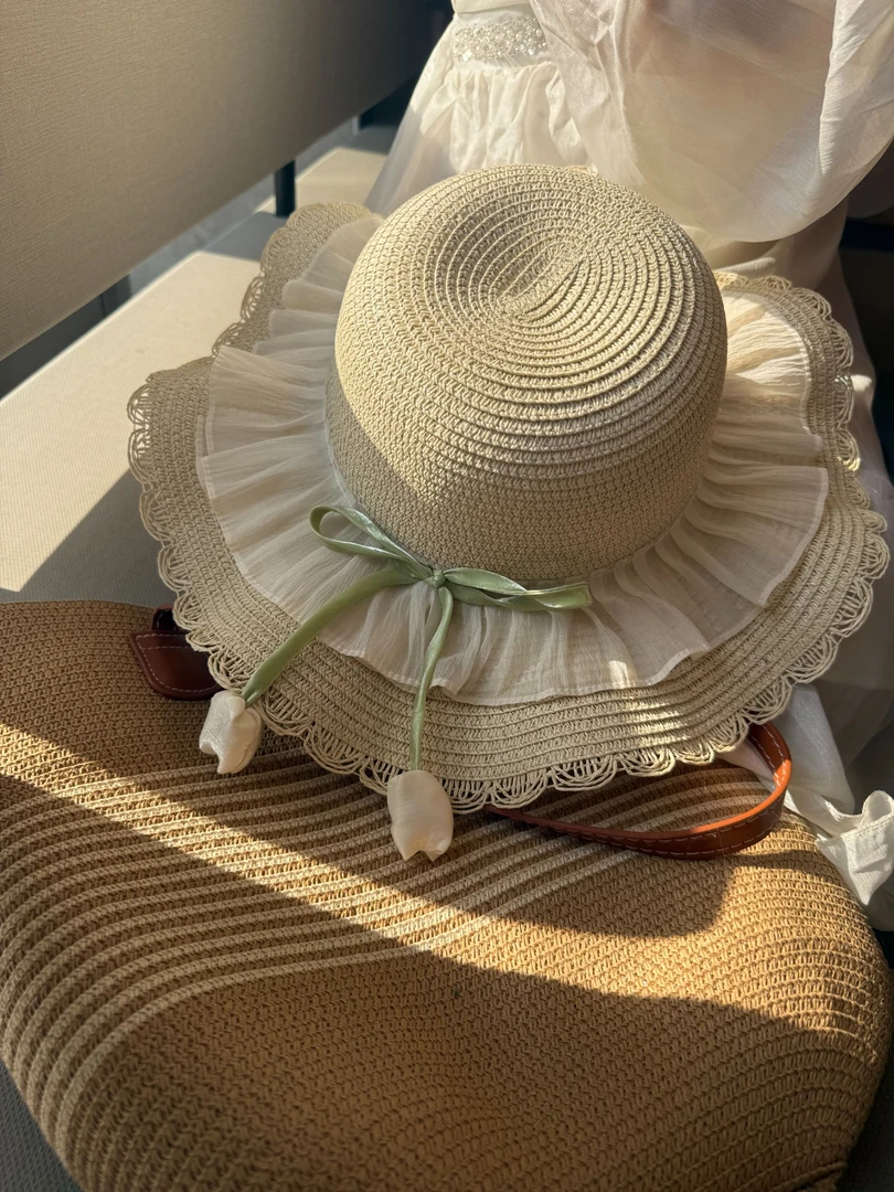 郁金香蝴蝶结大帽檐沙滩草帽女2025年新款海边遮阳防晒太阳帽子潮