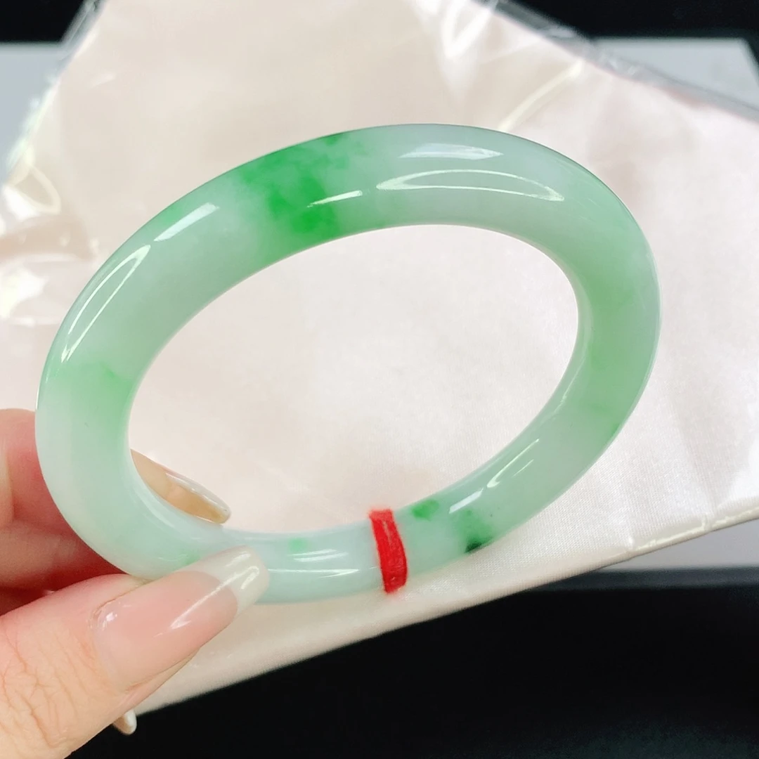 翡翠手镯未镶嵌1071翡翠