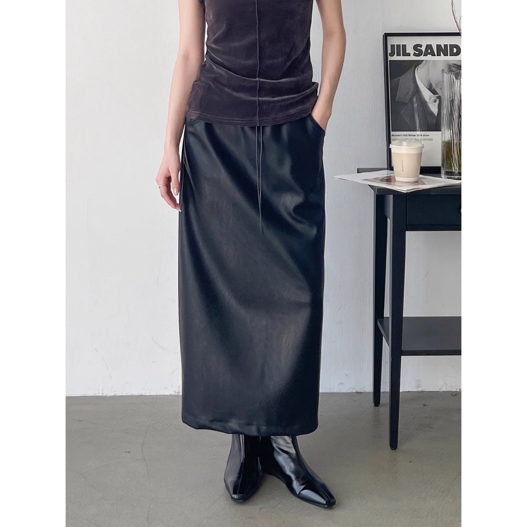 黑色pu皮裙半身裙女2025新款秋季气质高腰显瘦开叉直筒中长款裙子