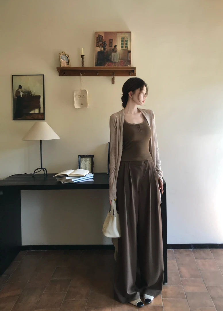 EIA一尧【学术派】松弛老钱气质设计西裤高级知性显瘦阔腿直筒长裤