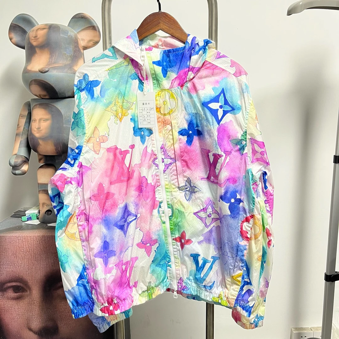 99新 LouisVuitton/路易威登 水墨满印冲锋衣L3003尺码54长68胸70